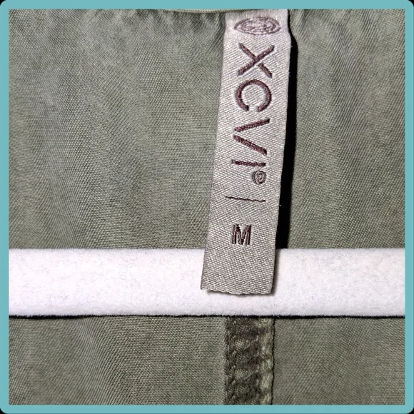 XCVI Green Jumpsuit with Lightweight Fabric - Picture 4 of 7